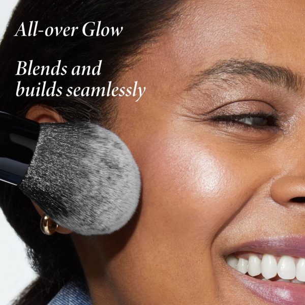 Classic Bronzer Brush - Image 3