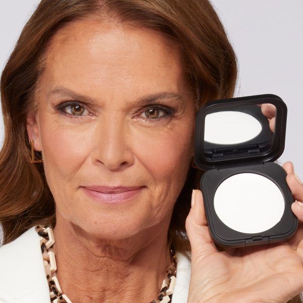 Matte Maker Translucent Setting Powder - Image 6