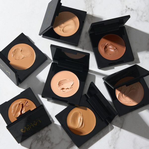 Seamless Finish Full Coverage Concealer - Image 10