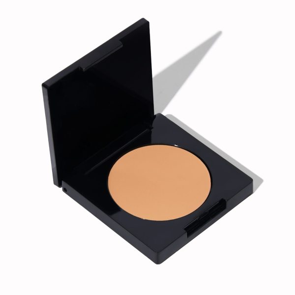 Seamless Finish Full Coverage Concealer - Image 16