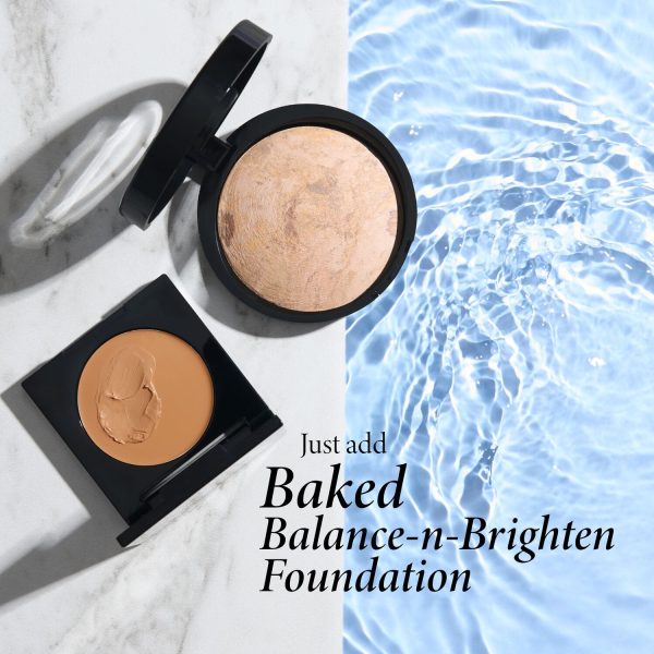 Seamless Finish Full Coverage Concealer - Image 11